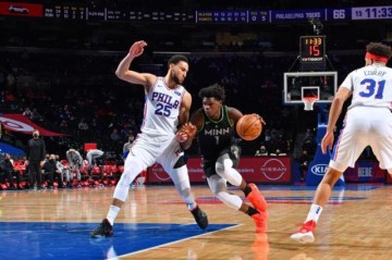 狗子28平台-连续错过三位心仪锋线 狼队会为西蒙斯放手一搏吗